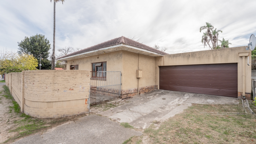4 Bedroom Property for Sale in Kempenville Western Cape